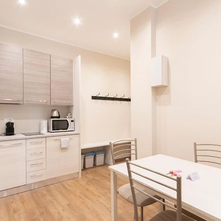 Missori Apartment 1 Milan Bagian luar foto