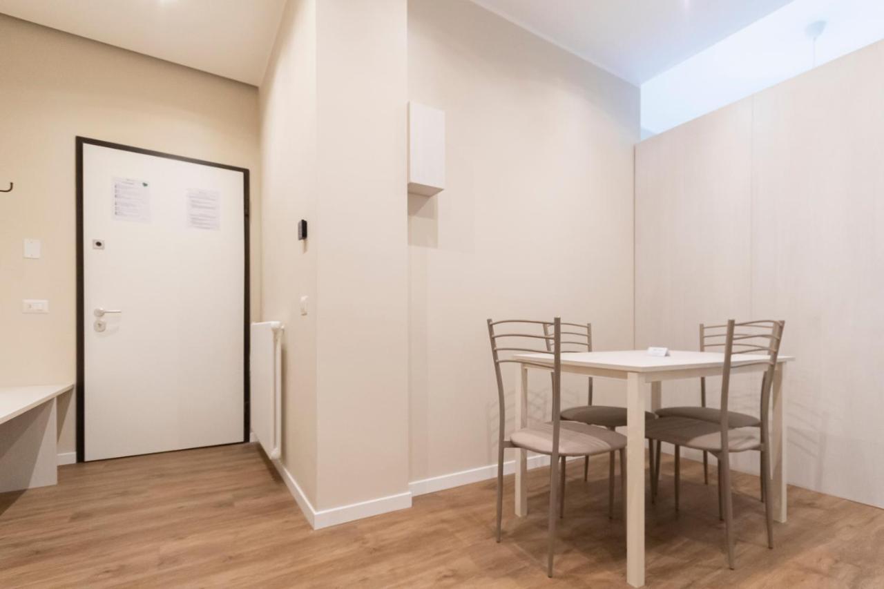 Missori Apartment 1 Milan Bagian luar foto