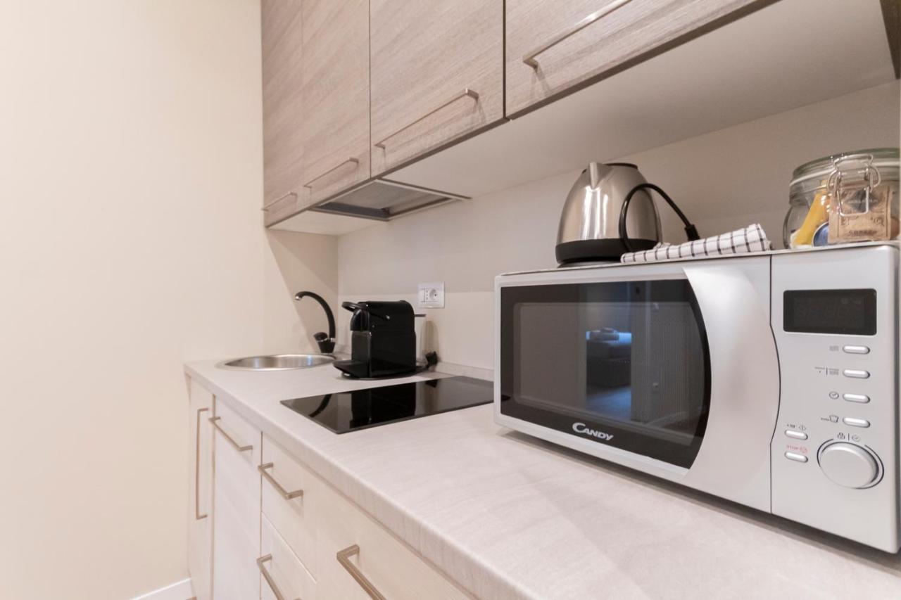 Missori Apartment 1 Milan Bagian luar foto
