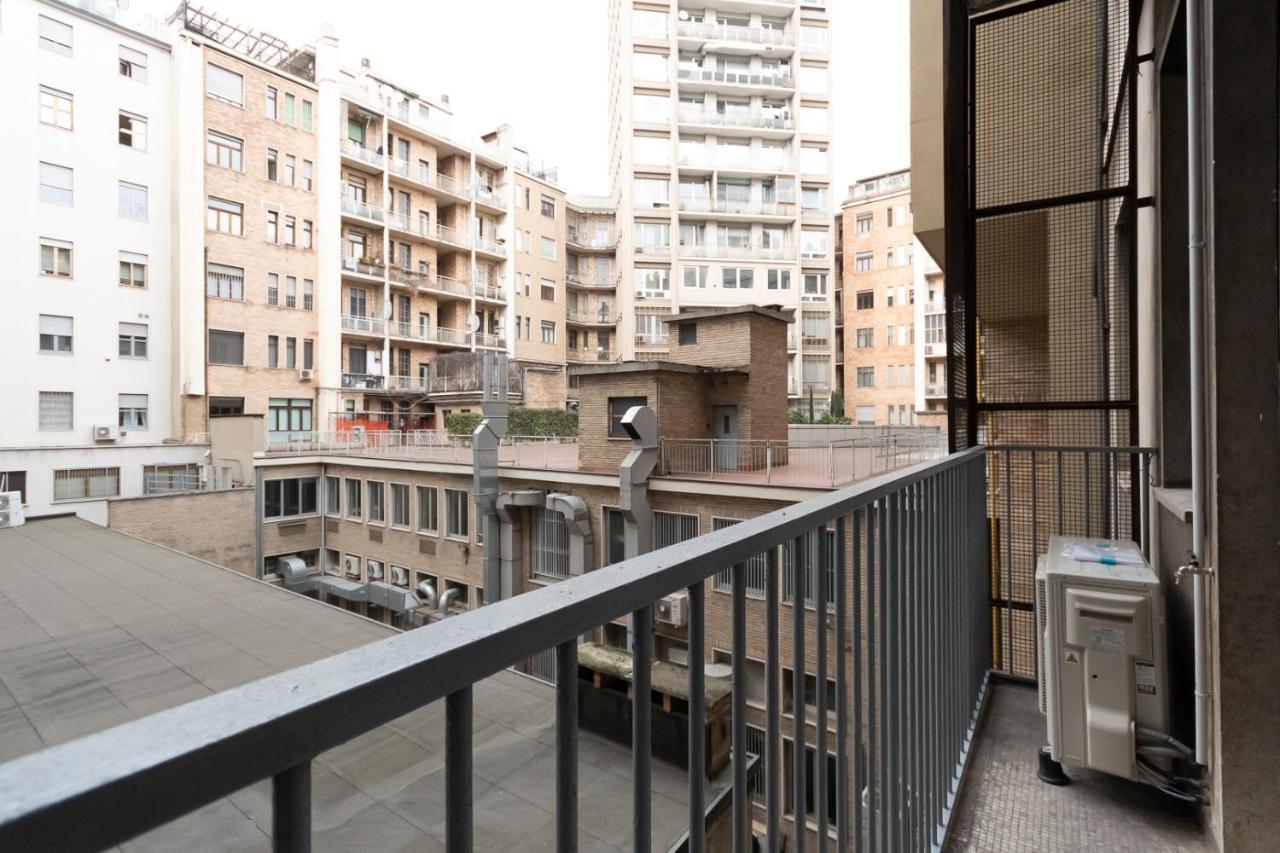 Missori Apartment 1 Milan Bagian luar foto