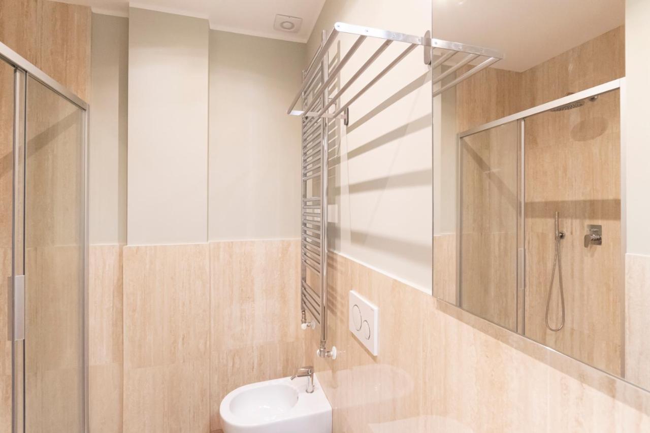 Missori Apartment 1 Milan Bagian luar foto